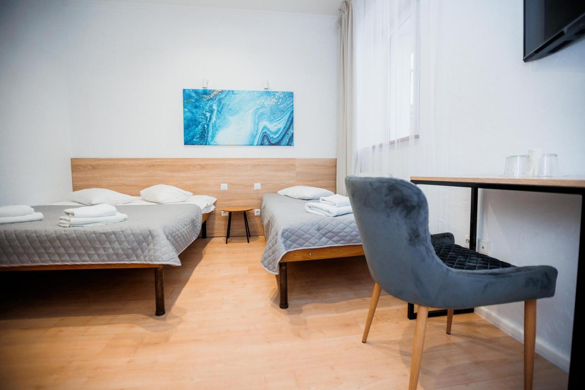 Staryi Krakiv Hotel ลวีฟ ภายนอก รูปภาพ